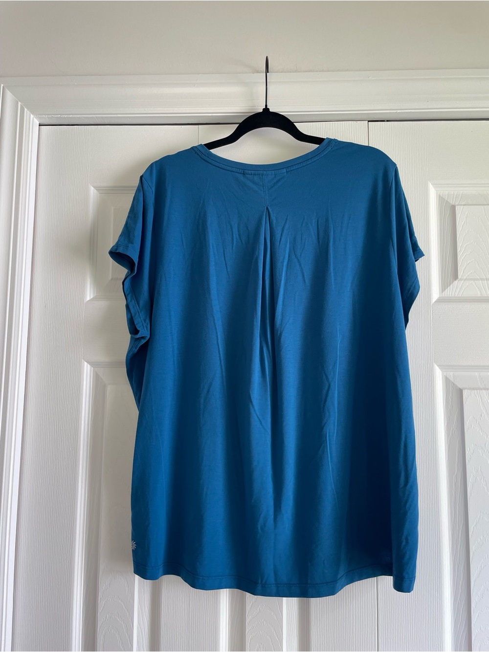 Athleta Teal Blue Short Sleeve Crew Neck Top - Picture 3 of 3